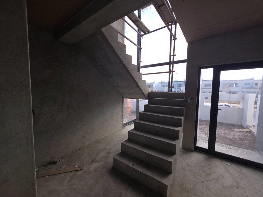 4 Bedroom Property for Sale in Sandown Western Cape